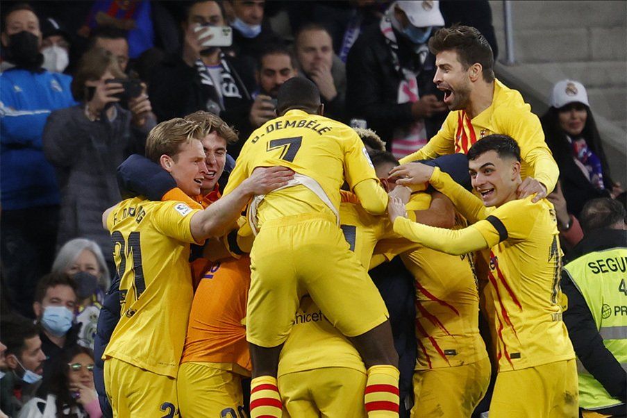 FC Barcelona El Barcelona arrasó al Madrid en Chamartín