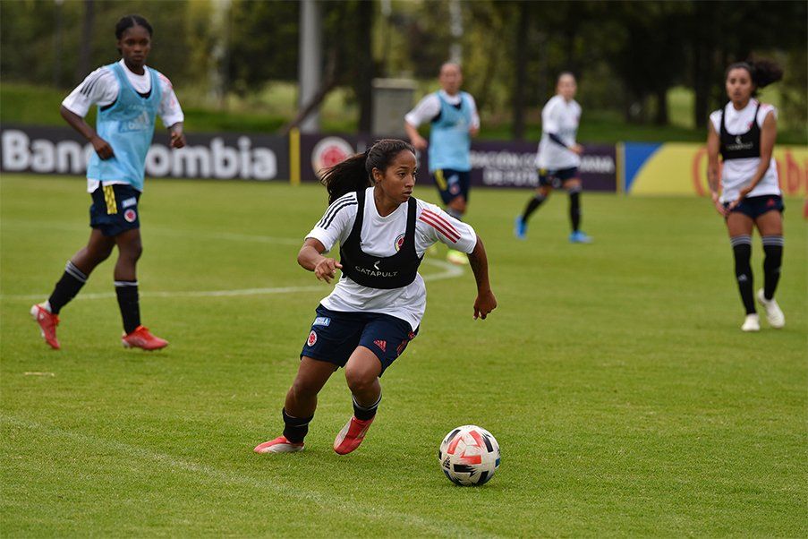 Colombia Femenina sub 20 La Selección Colombia Femenina Sub 20 se prepara para el Mundial de la categoría que se realizará en territorio