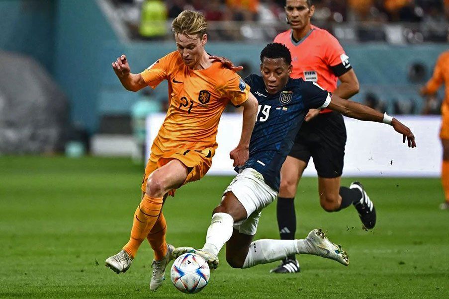 Frenkie de Jong Frenkie de Jong en un lance del duelo ante Ecuador