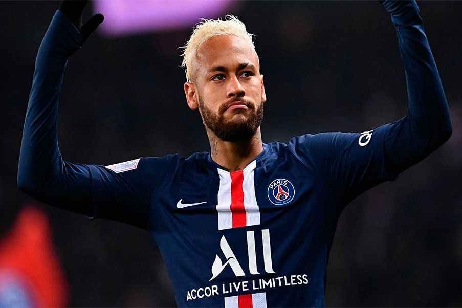 Neymar The brazilian talent Neymar, in his stage with PSG in 2019.