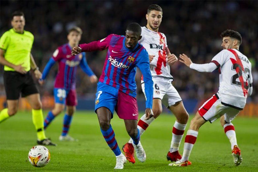 FC Barcelona y Rayo Vallecano Lance del Barcelona ante el Rayo en el Nou Camp