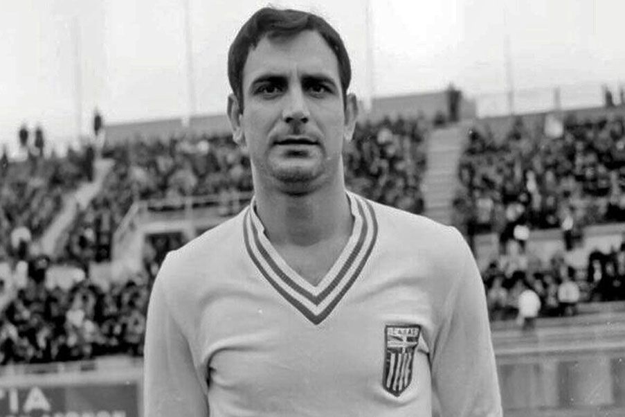 Christos Zanteroglou Christos Zanteroglou legend of greek football