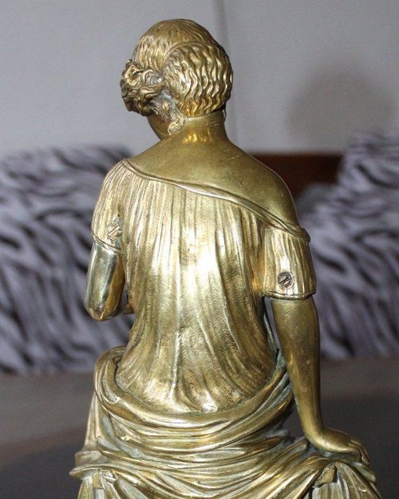 Messingfigur Rückseite nach Restauration. Arm mittels Messingguss wiederhergestellt. Perfekte verarbeitung von Messing. Kaum Spuren sichtbar. Wachsausschmelzverfahren.