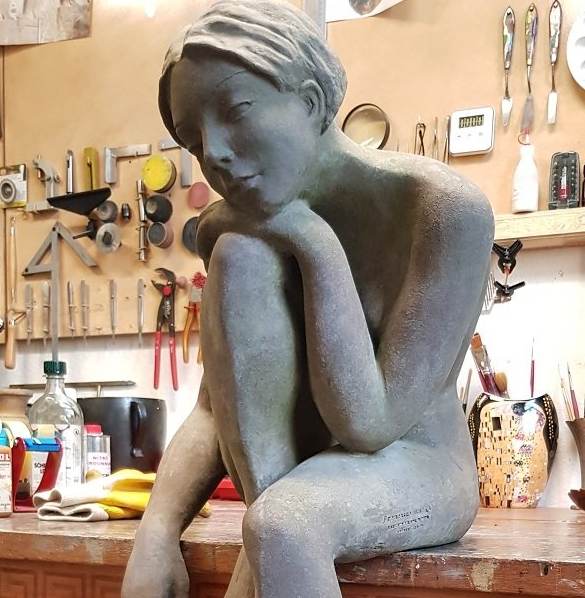 Restoration of a marble bust