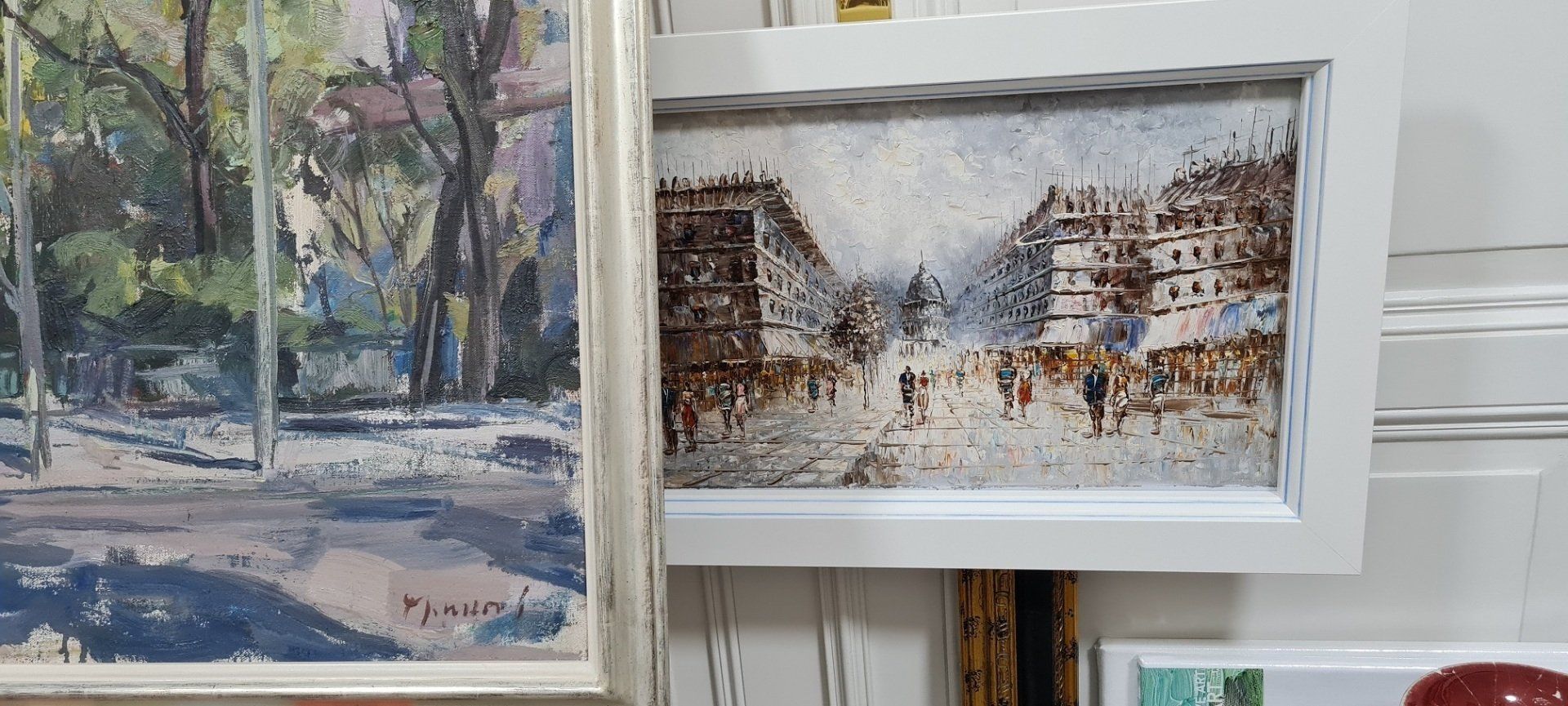 Restauration/Reparatur Porzellan/Porzellanschale. Atelier Porzellanrestauration. Kleben abgerochener Teile von Porzellanobjekten. Beheben von Schäden an Porzellan ohne Spuren von Schäden. Detailgetreue Übermalung der reparierten Bruchstellen