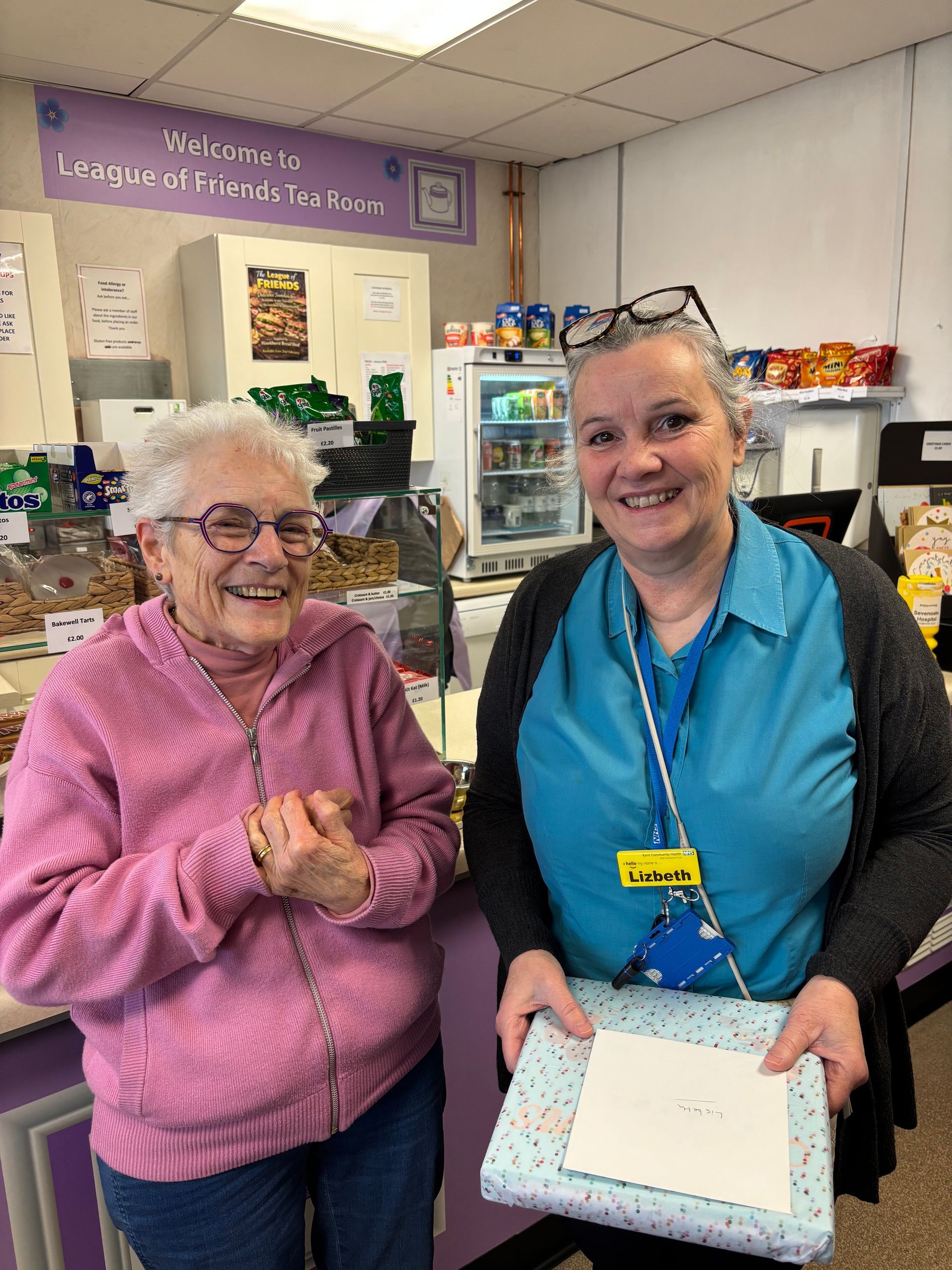 Presentation: Friends thank staff