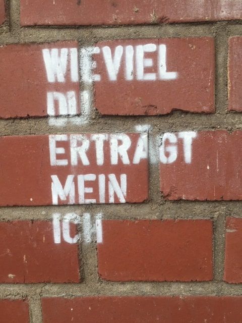 Coaching und Paarcoaching in Köln und online Mauerspruch Wieviel Du erträgt mein Ich? bei Kirsten Pape, Paarcoach in Köln