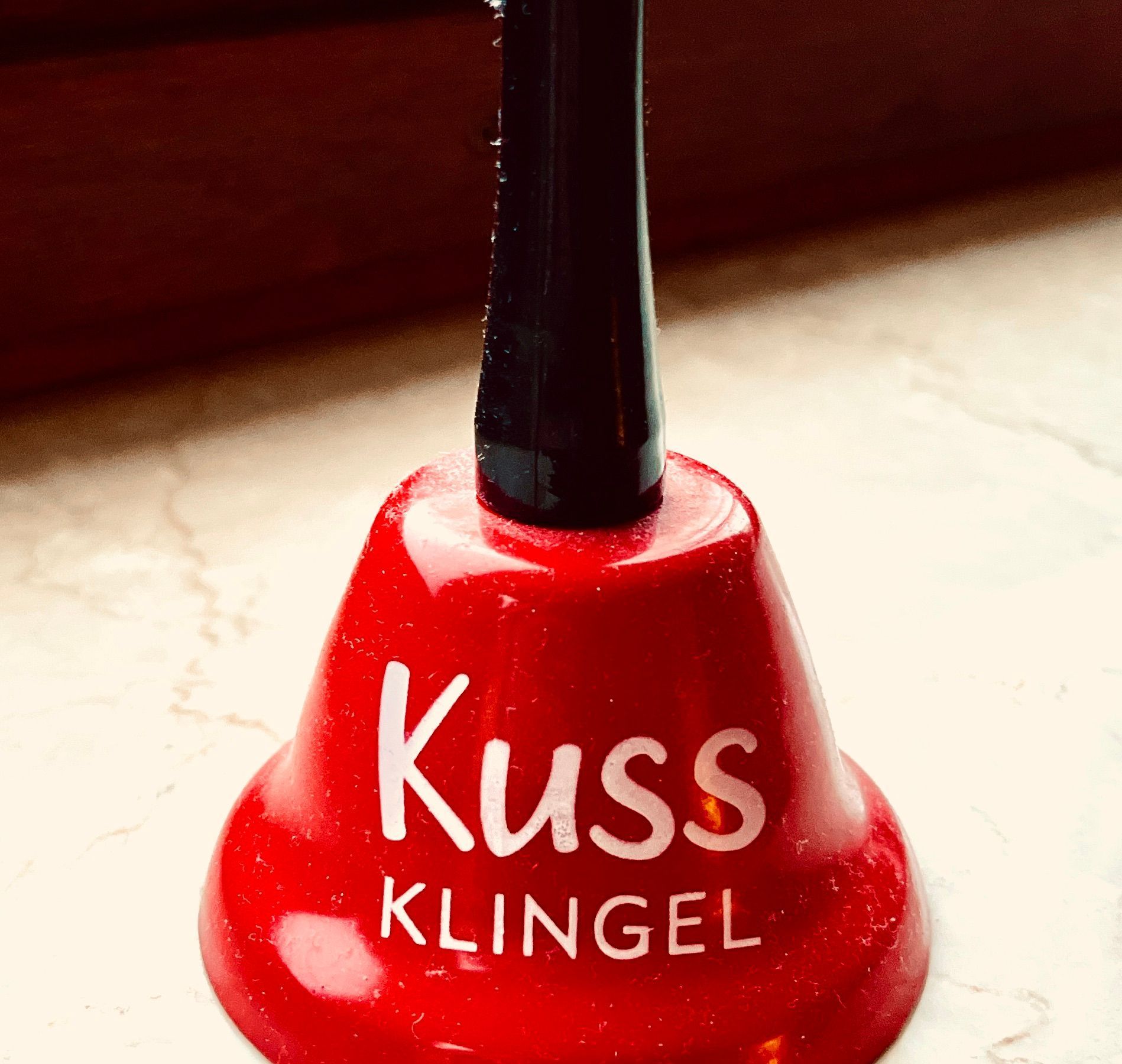 Kussklingel bei Paarcoach Kirsten Pape in Köln 