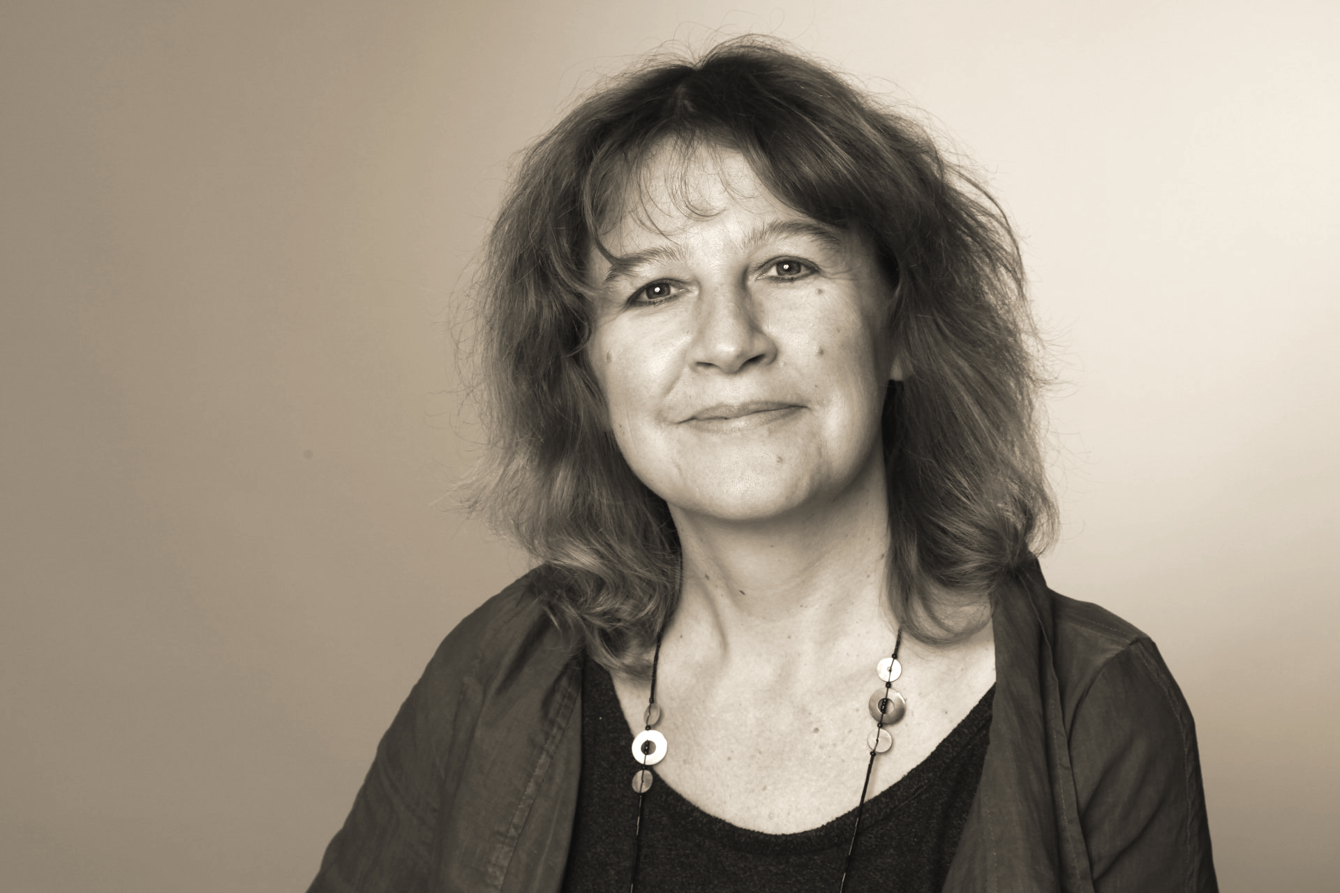 Kirsten Pape (Jg. 1962), Zertifizierter systemischer Coach in Köln, Persönlichkeits-Coach, Paarcoach, Online-Coach Bild von Kirsten Pape, systemischer Coach in Köln, Persönlichkeits-Coach, Paarcoach, Online-Coach