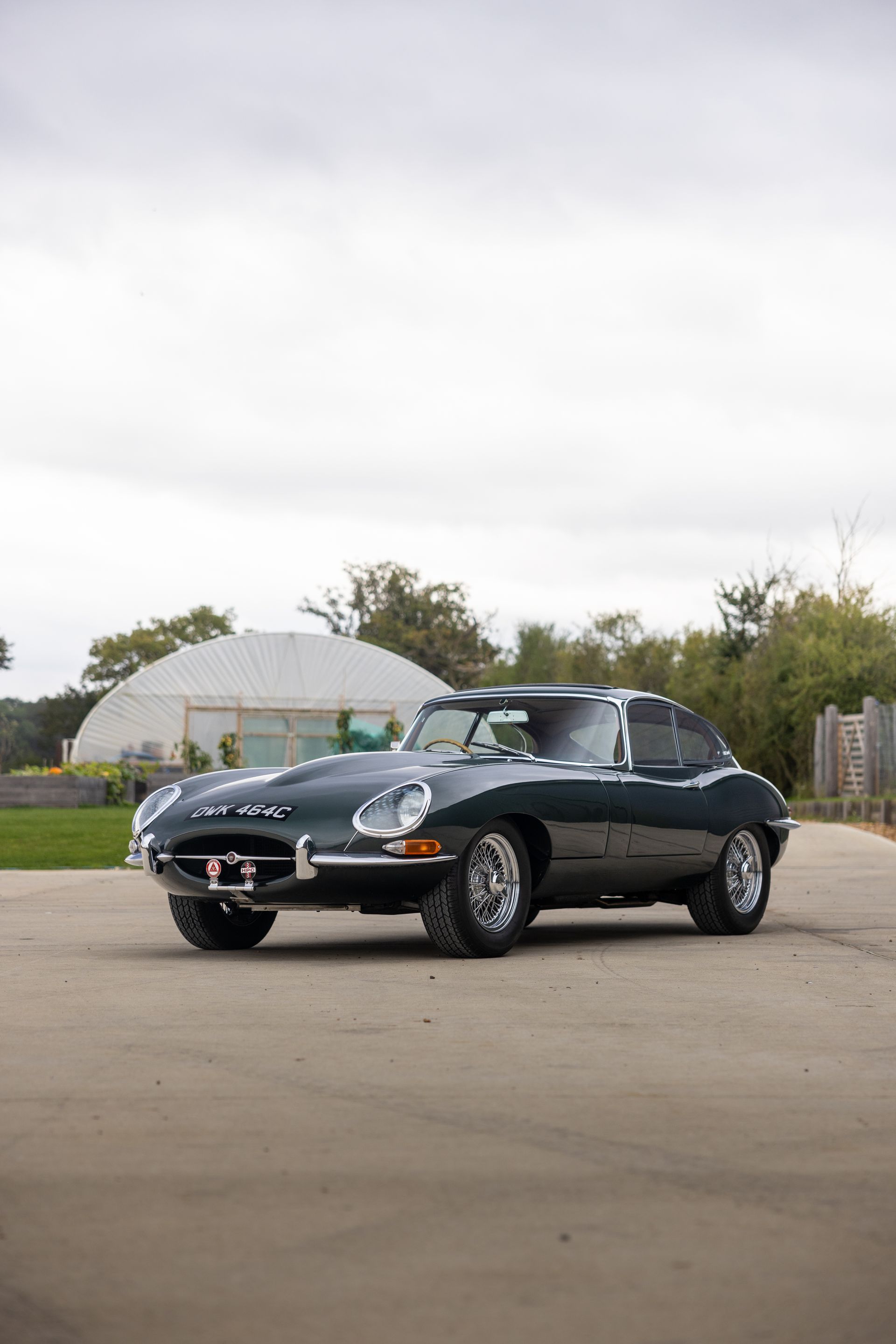 1965 Jaguar E-Type Series 1 4.2 in opalescent dark green