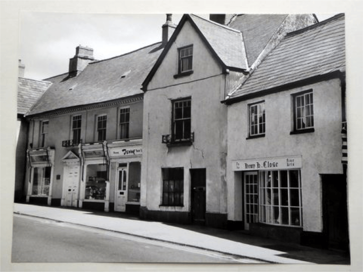 Plas Gunter Mansion 1967
