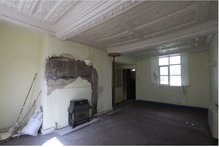 First floor plaster ceiling First floor plaster ceiling