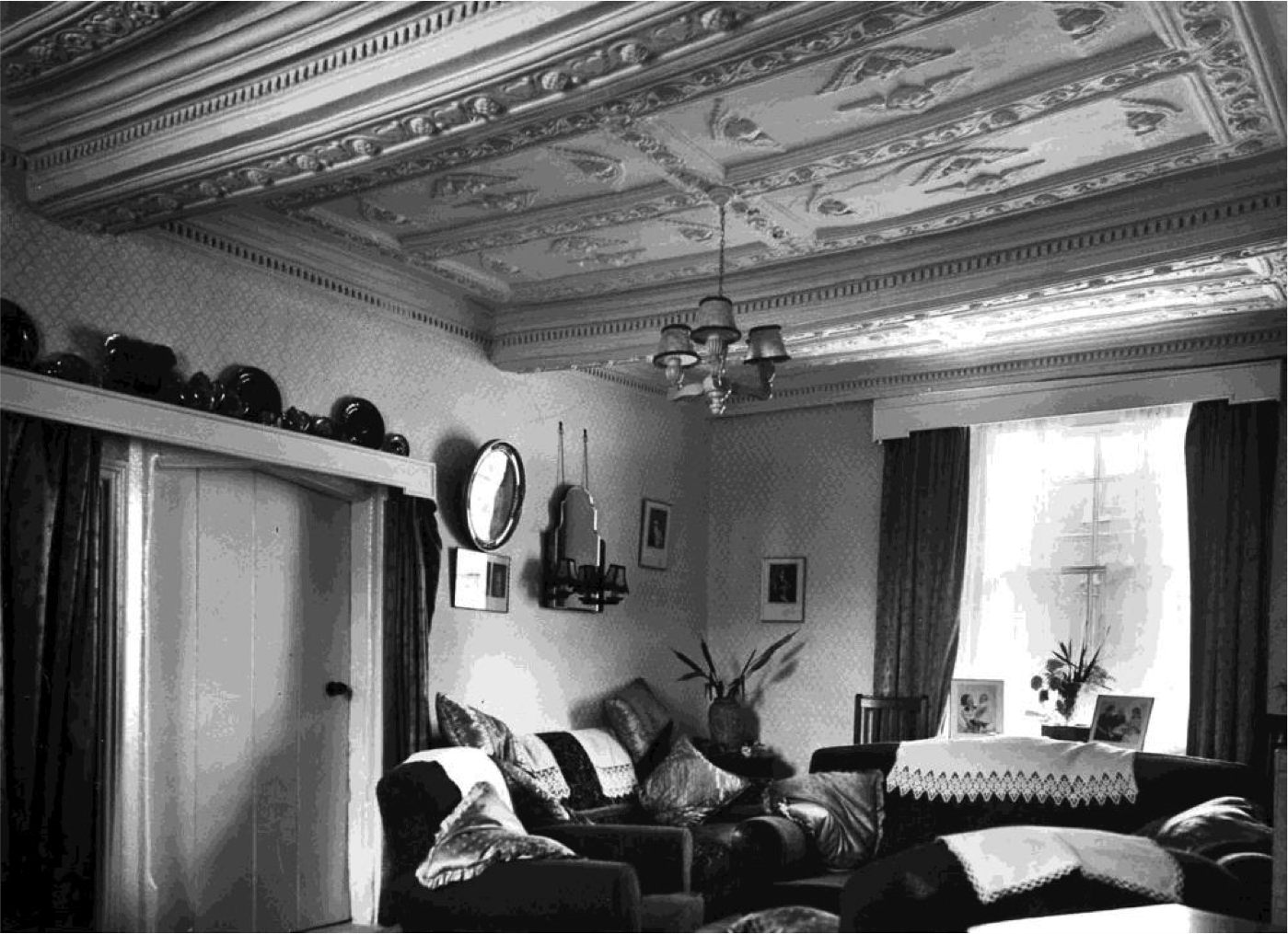 Decorative ceiling, first floor main chamber (1950s)