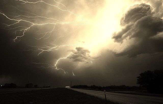 Warnzeichen werden konsequent ignoriert Expertenwissen, Mack & Wiese, Warnzeichen, Finanzkrise