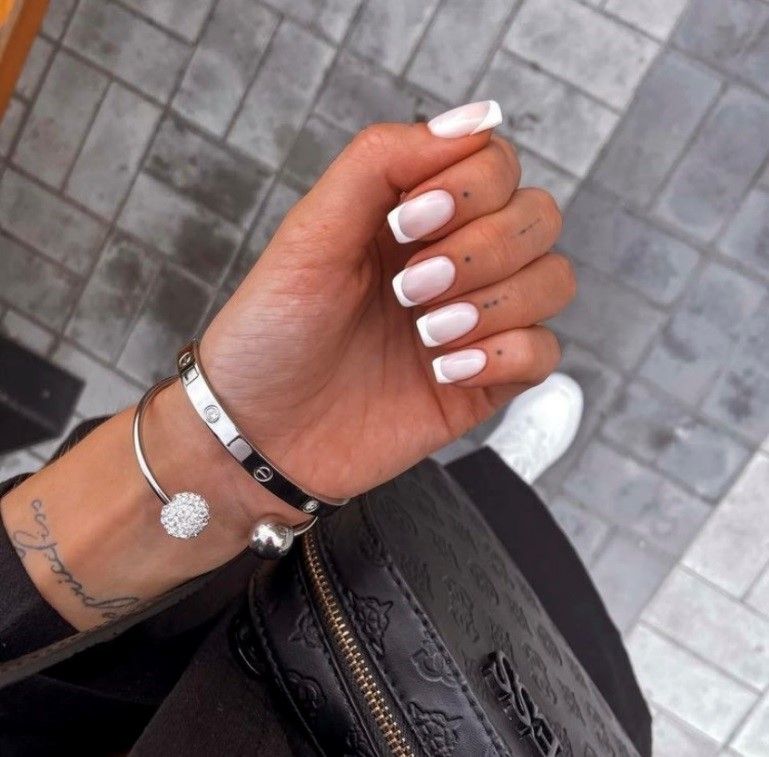 manicura-francesa