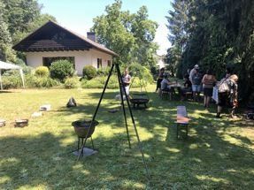 Vorbereitungen zum Lagerfeuerkochen