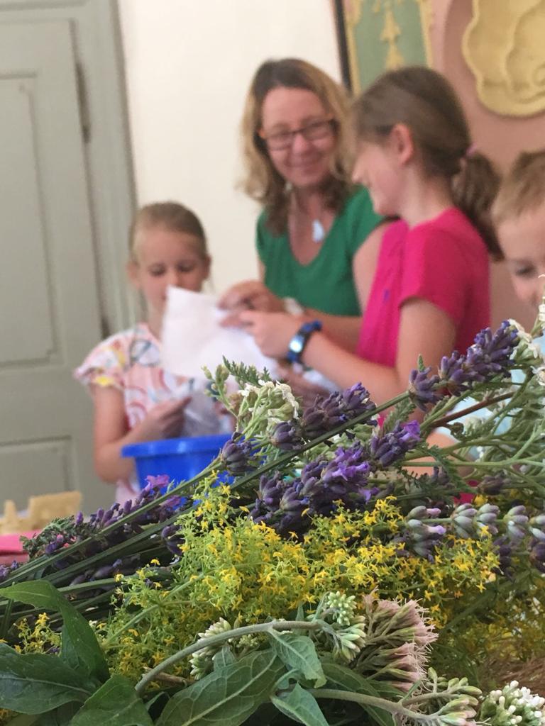 mit Kräutern arbeiten