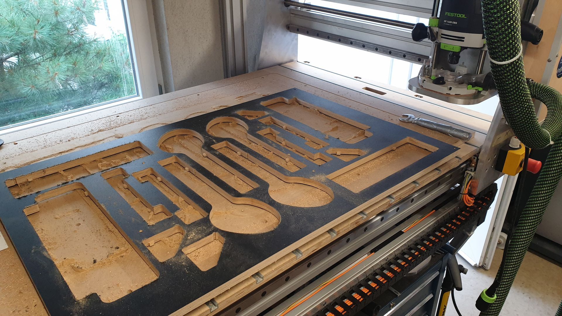 Gaming Schreibtisch Hubmechanismus