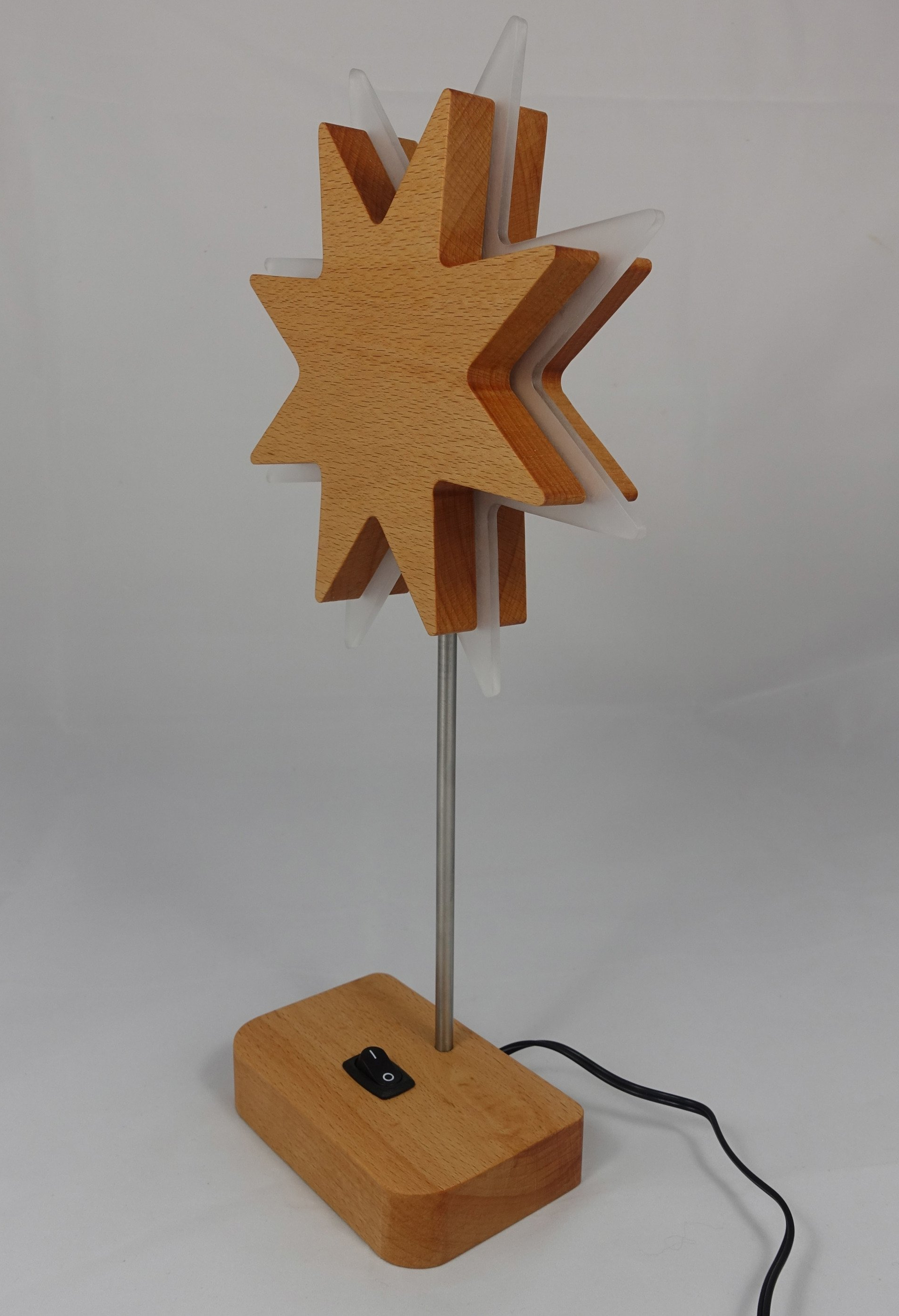 Sternlampe aus Massivholz