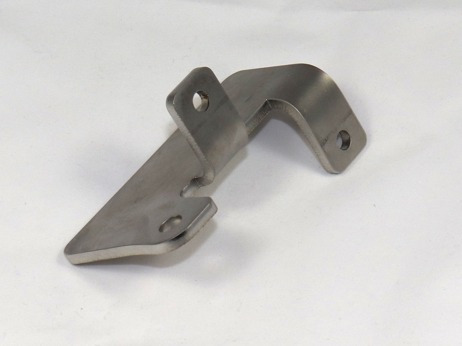 Blechbiegeteil mit zwei Abkantungen aus Edelstahl