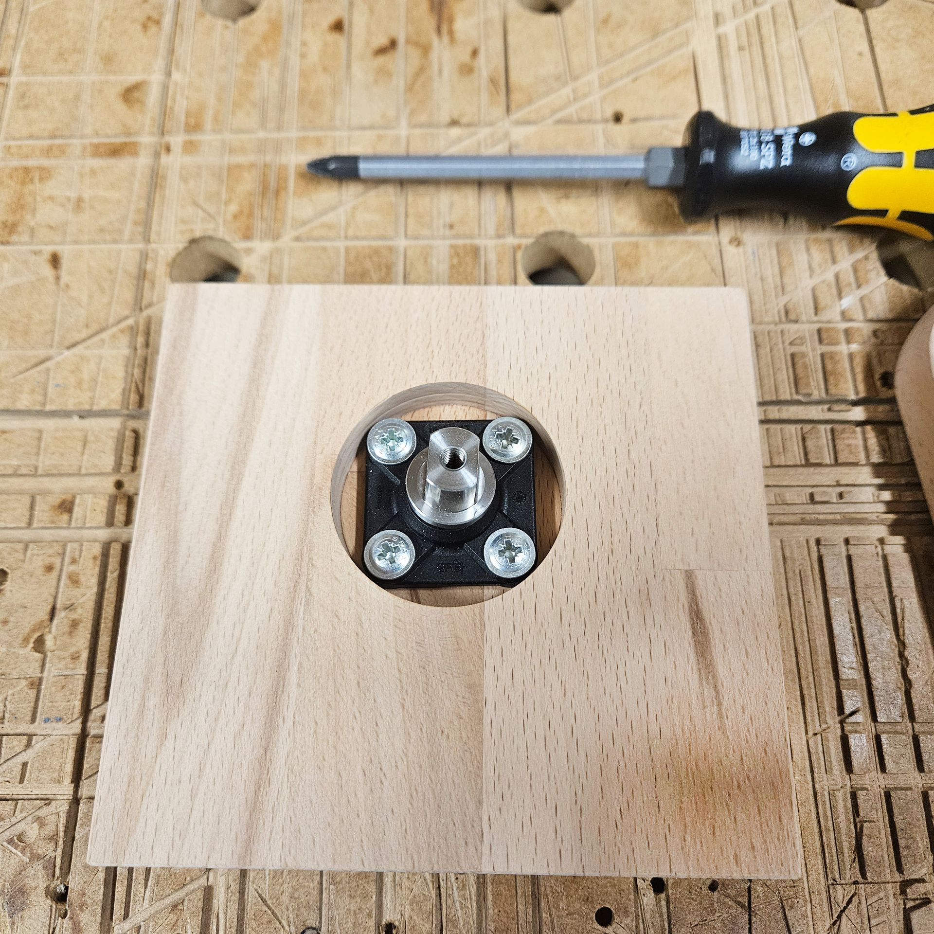 Drehscharnier mit Gleitlage