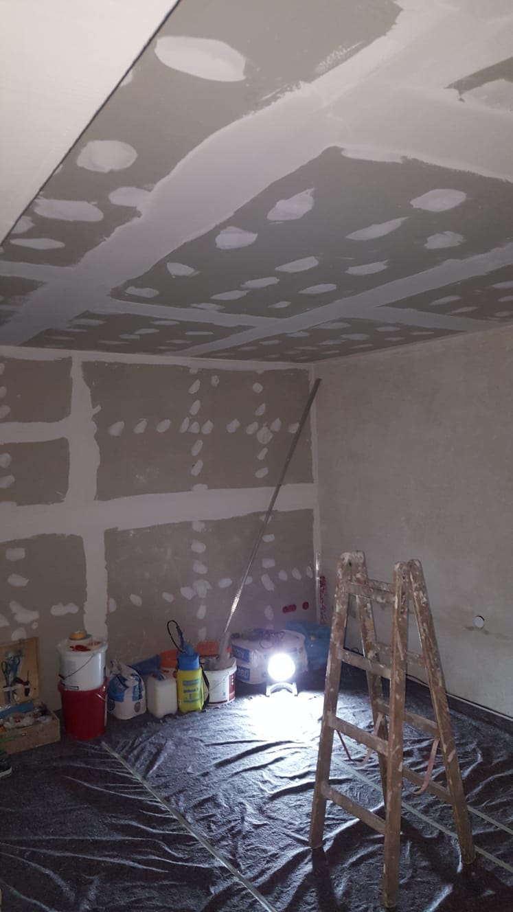 Großbaustelle Trockenbauarbeiten als Symbolik fuer Trockenbauarbeiten