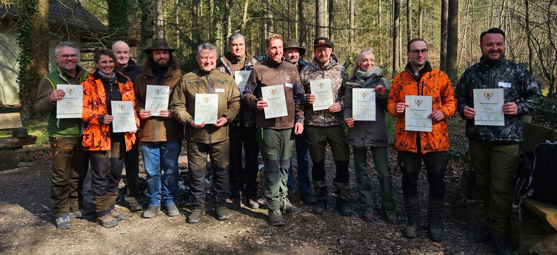Erfolgreiche Jägerprüflinge der Badischen Jägerschmiede Erfolgreiche Jägerprüflinge der Badischen Jägerschmiede