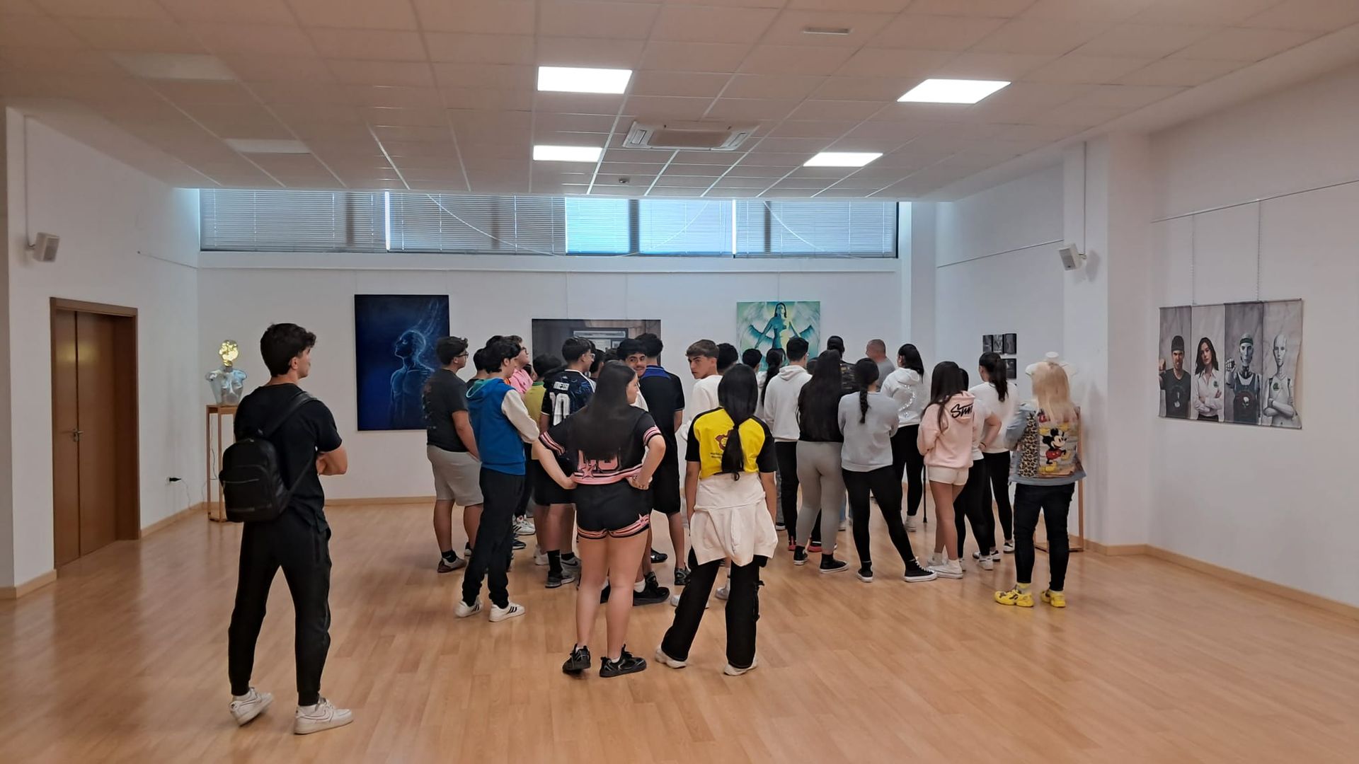Trazo6 e Abarán, clausura de la exposición Cuerpos Hackeados