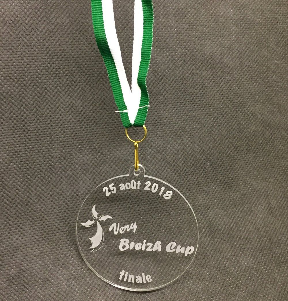 graver pièce plastique