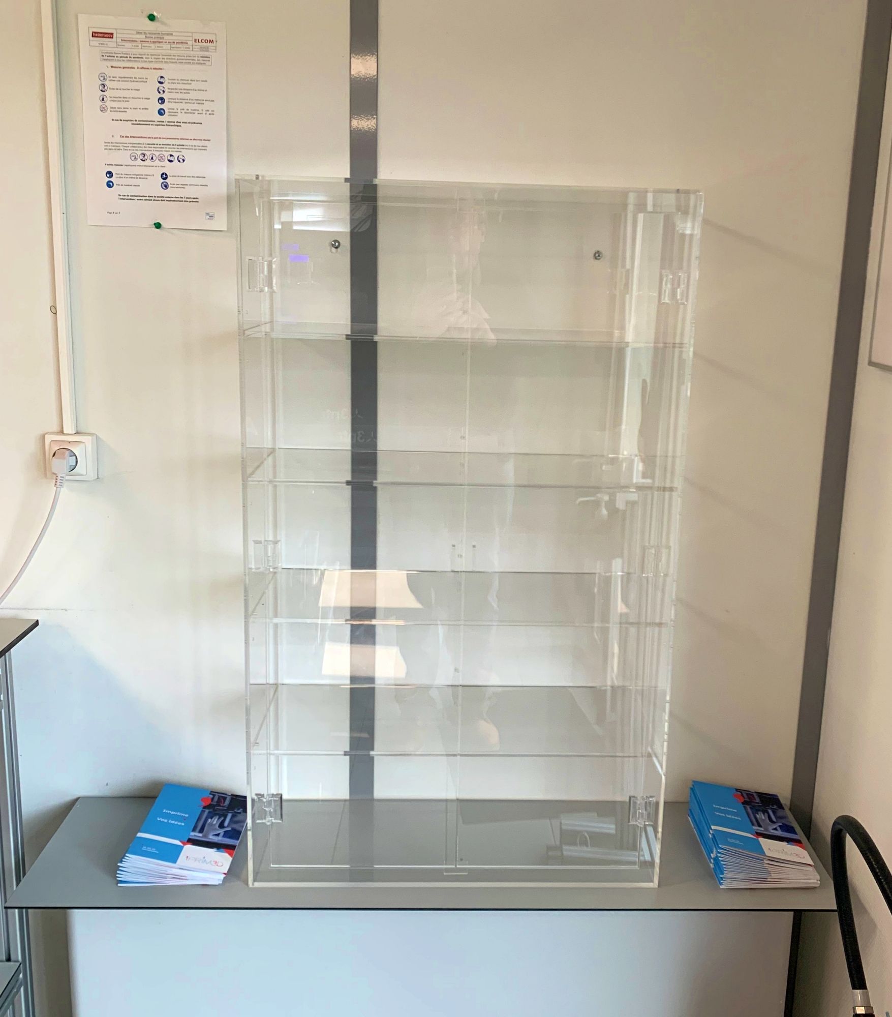 vitrine en plexi