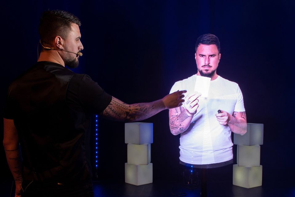 magicien mentaliste Hologramme
