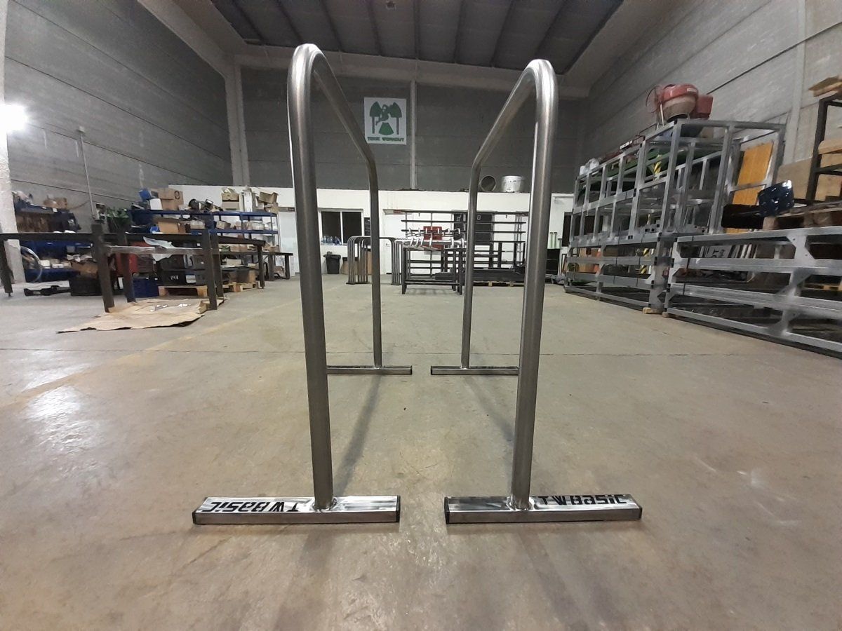 barras paralelas de acero inoxidable