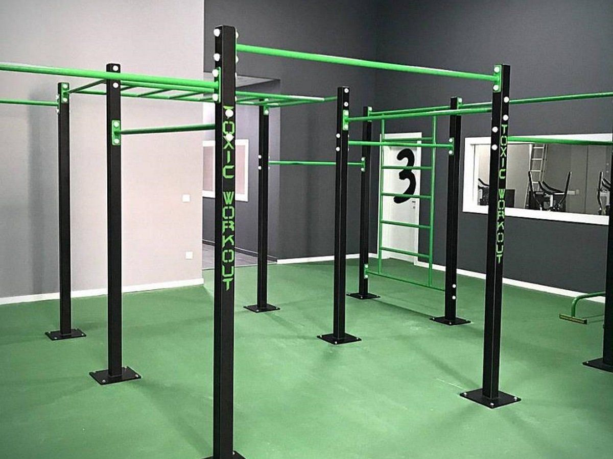 indoor calisthenics park