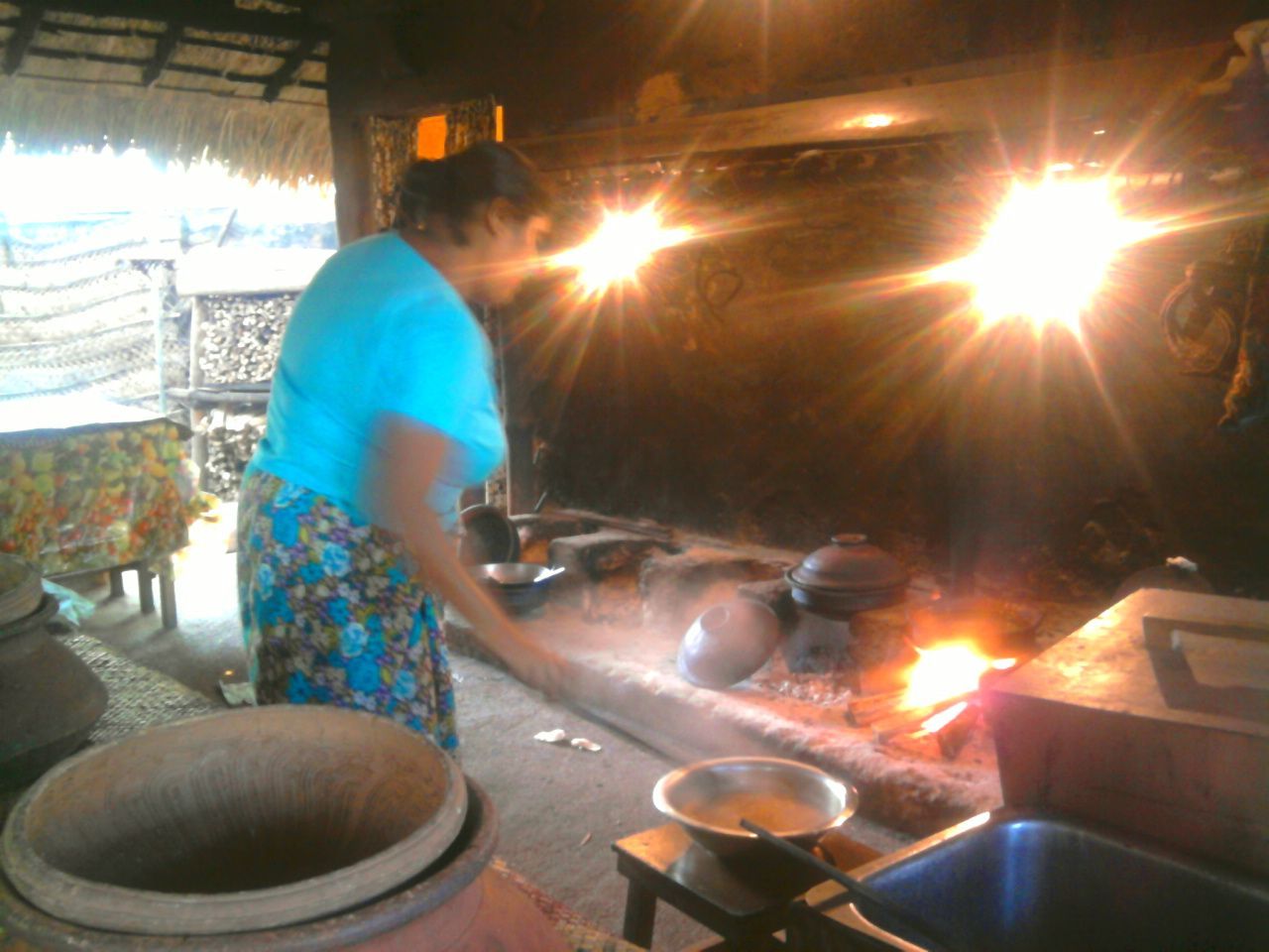 Minikochkurs bei unserer Habarana Dörfertour auf der Rundreise Kultur & Natur mit srilanka-explorer.de