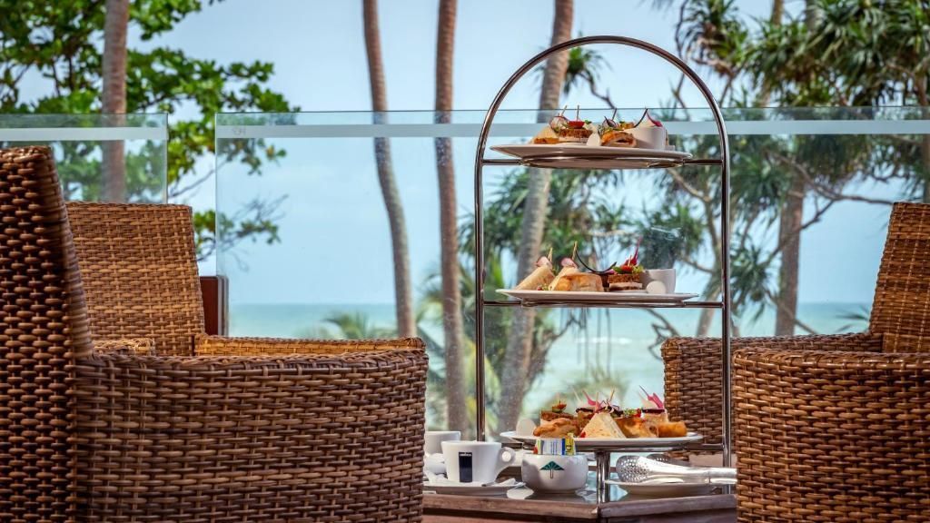 Royal Palms Beach Resort Kalutara Tea Time im Royal Palms Beach Resort in Kalutara Waskaduwa mit Tee und Sandwiches