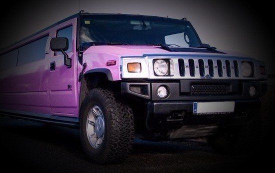 Limusina HUmmer Rosa Madrid Alquiler limusina Hummer Rosa Madrid