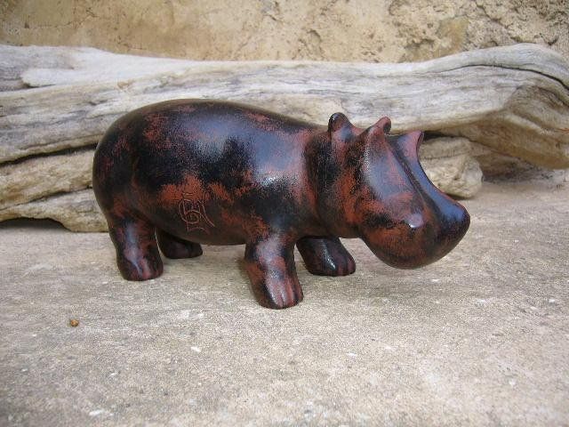 Hippopotame Hippopotamus Sculpture terre cuite céramique patine ébène