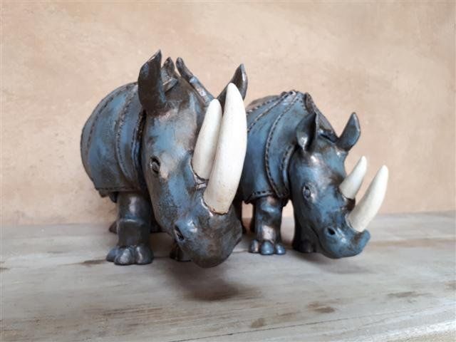 Sculptures de Rhinocéros terre cuite patine métalisée bronze