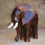 Éléphant patine ébène défenses ivoire