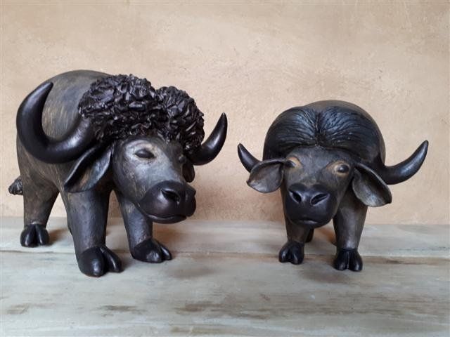 Buffles d'Afrique céramique terre patine bronze