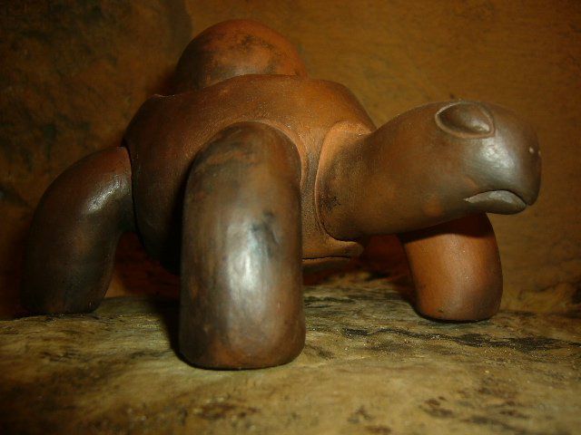 Tortue terre céramique enfumée cirée