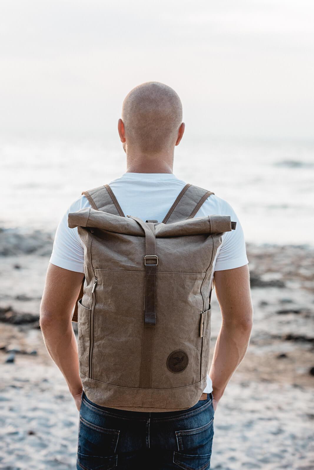 Rolltop Rucksack aus Papier nachhaltig Greenrebel