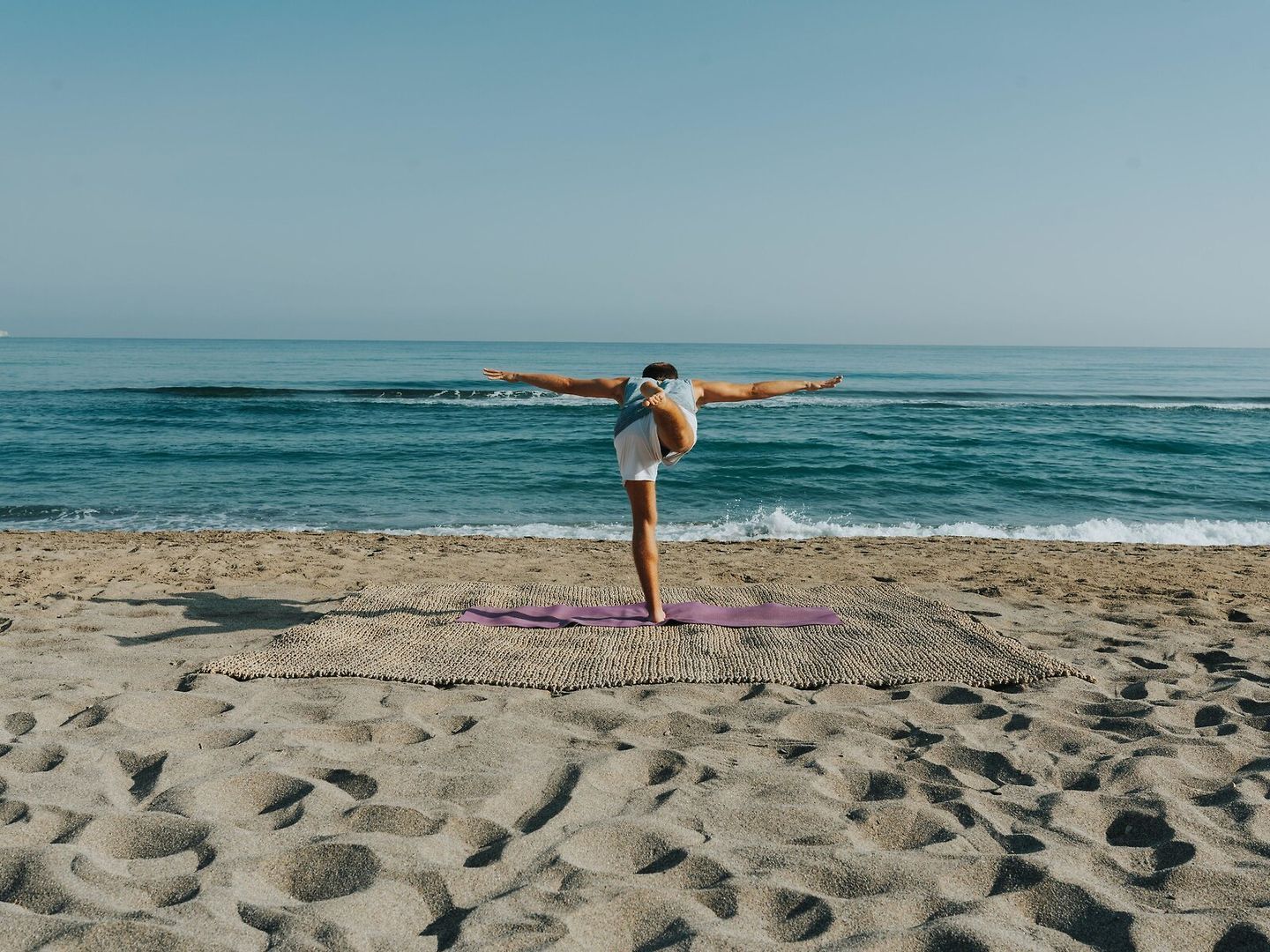Paralos Lifestyle Beach Pilates am Strand
