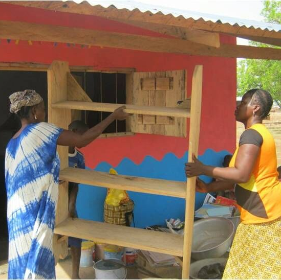 Bau des ersten Hauses Ghana Nasia Afrika Erzieher Soziale Arbeit Schule Lehrer Lehrerin Lehramt Hilfe Ehrenamt FSJ Freiwiller Gab Year