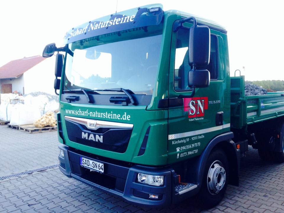 Kleinmengen werden direkt von uns geliefert Scharf Natursteine - schnelle und sichere Lieferung