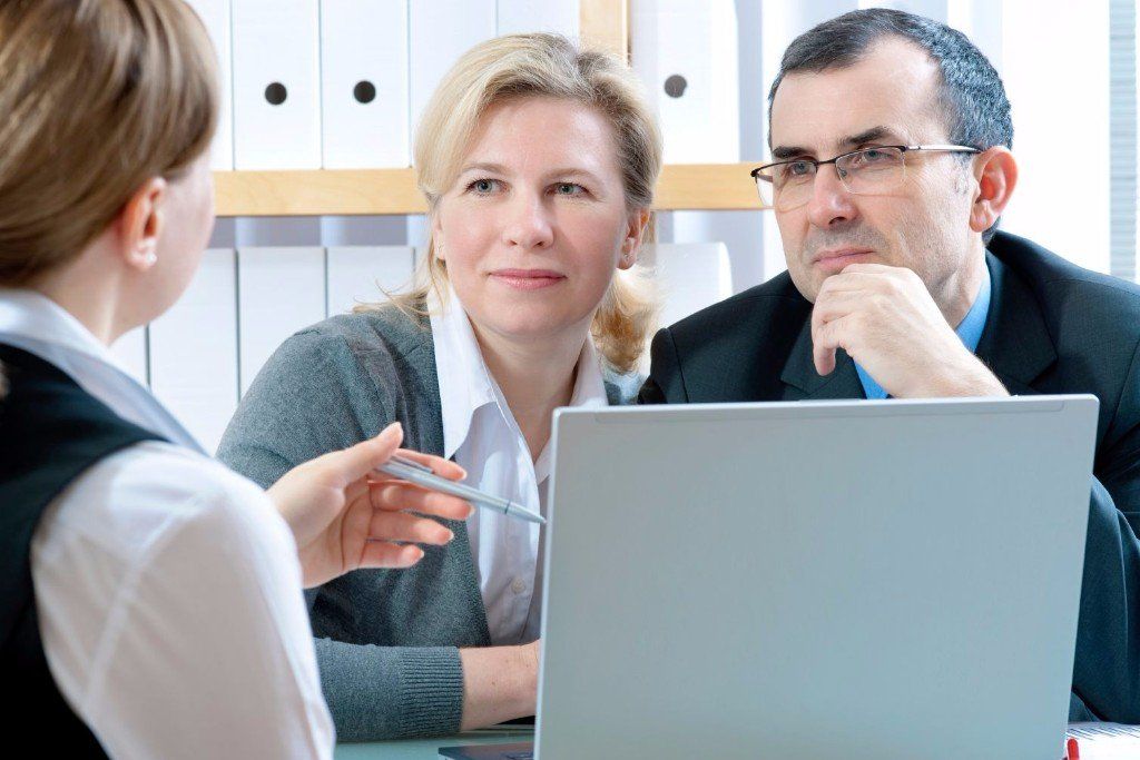 Image showing team struggling with an acute issue