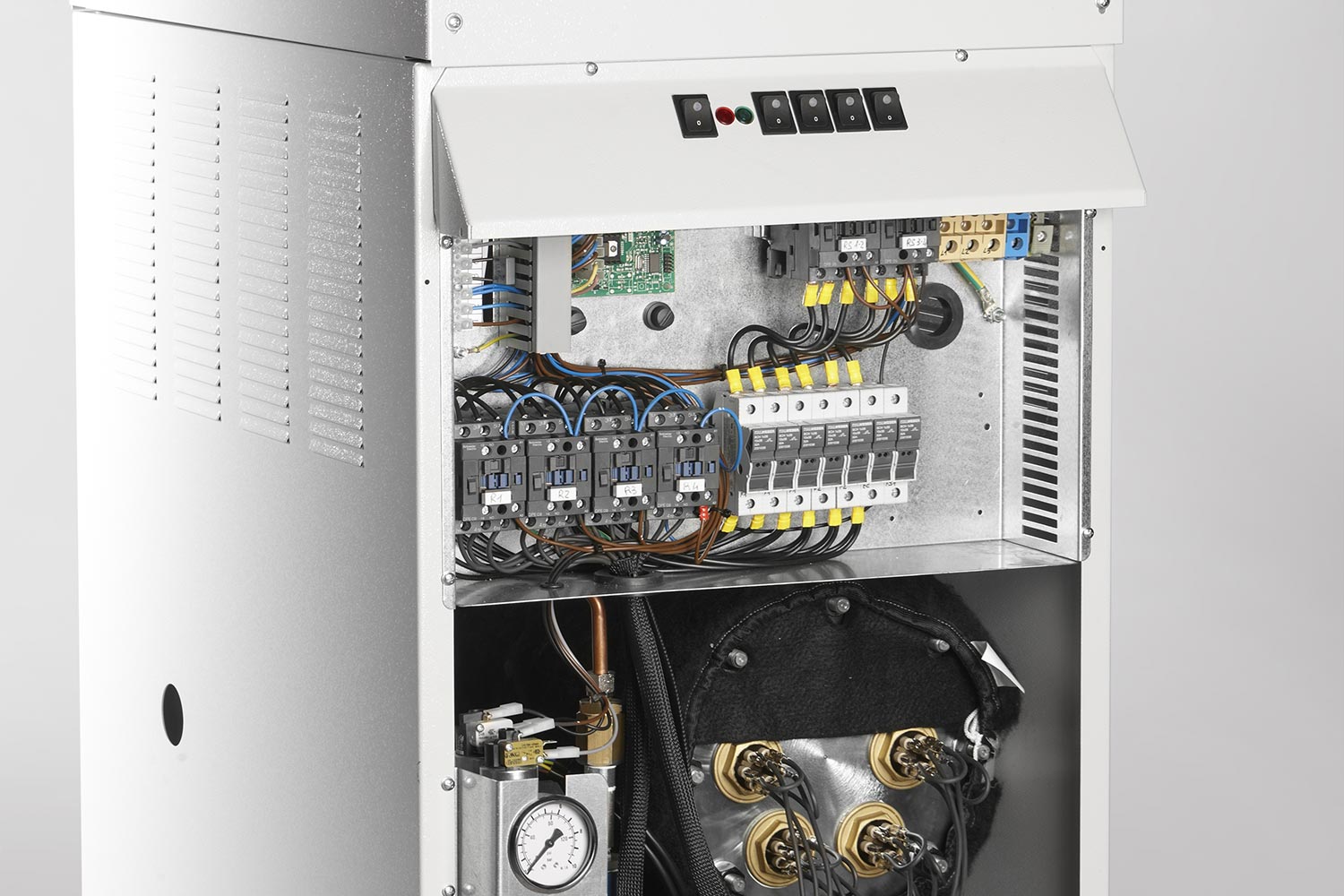 pallas finish systeme gmbh trevil elektrodampferzeuger. Elektrodampferzeuger Unser Angebot an Dampferzeugern für Zentralanlagen bietet sicher auch für Ihren Betrieb die ideale Lösung, egal wie groß oder klein er ist. Das Leistungsvolumen reicht hierbei von 12 kW bis zu 150 kW. Natürlich müssen Sie auch hier bei den Themen Effizienz und Energieerparnis durch hochmoderne Steuerungen sowie Qualität und der Sicherheit durch die verwendung sehr hochwertiger Materialien und geprüfter Bauteile keinerlei Kompromisse eingehen.