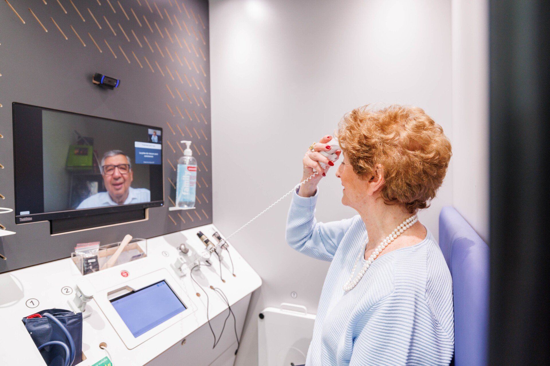 Déposez ou envoyez nous vos ordonnances via l'application Wizvi sur votre smartphone