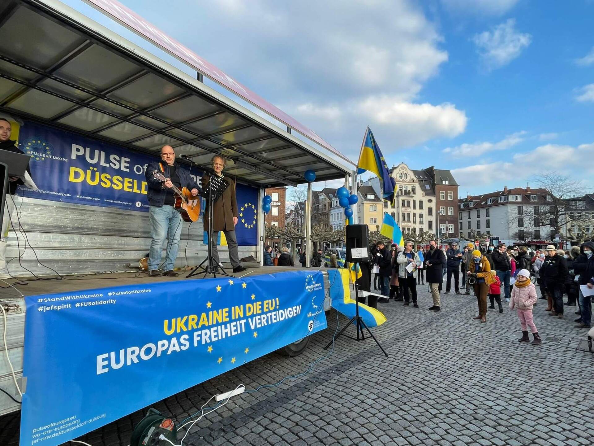 PULSE OF EUROPE: Achim Schütz singt für Europa