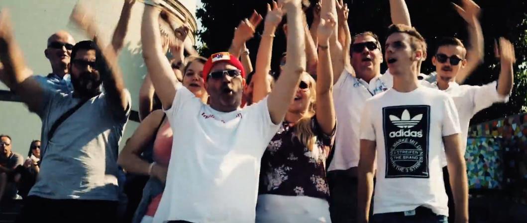 Achim Schütz, IN DÜSSELDORF, Freitreppe am Burgplatz